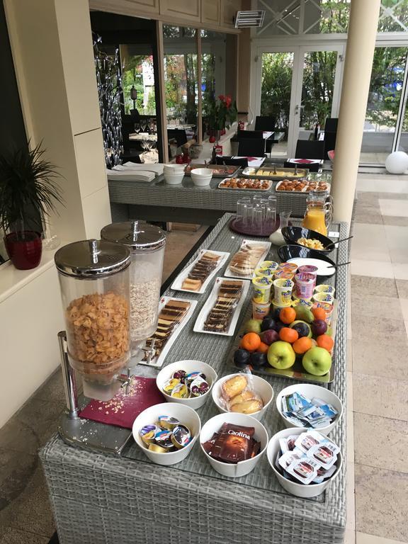 Hostellerie De La Vendee Lancy Экстерьер фото