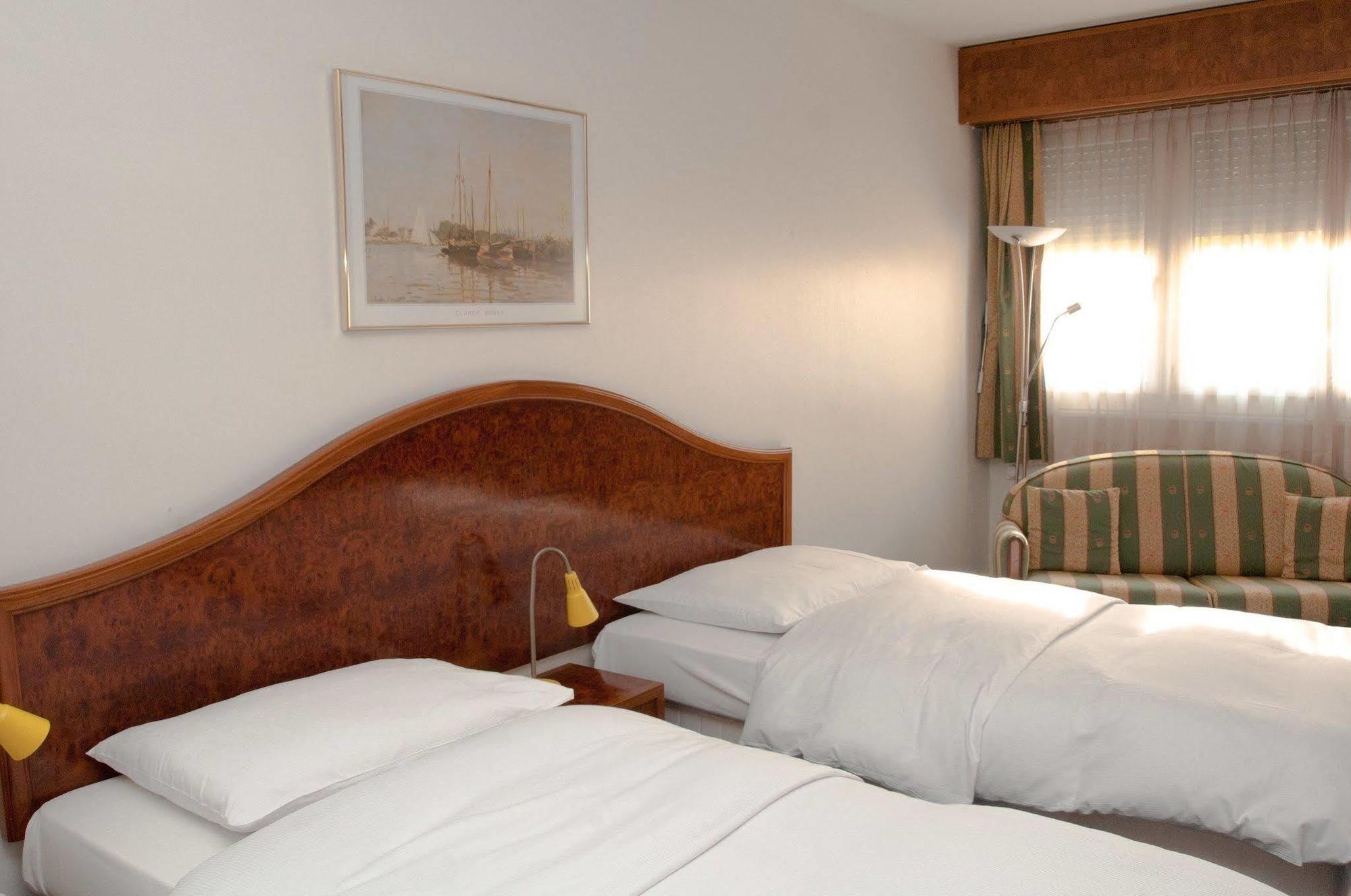Hostellerie De La Vendee Lancy Экстерьер фото