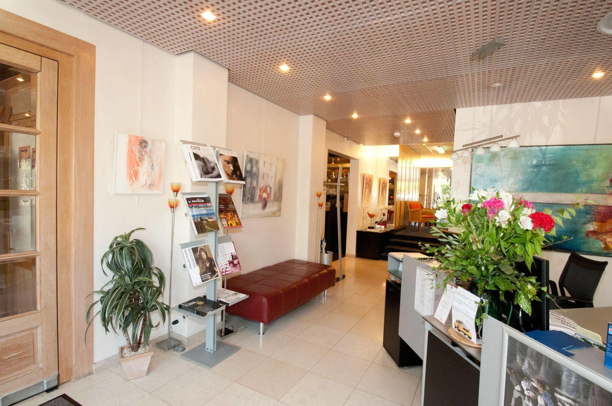 Hostellerie De La Vendee Lancy Интерьер фото
